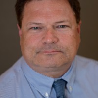 Les Crowe