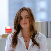 Maria Marecka, Md