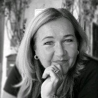 Karin Van Tuijl- De Vries