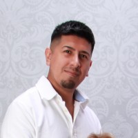 Augusto Reyes