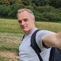 Simon E.