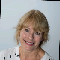 Elaine Holdsworth