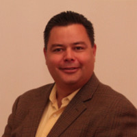 Ernesto Saro Flores