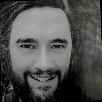 Iain Ellis