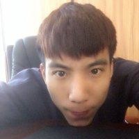 李康平