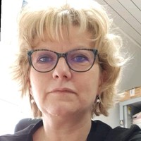 Estripeau Christine