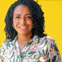 Julia Guimarães Ribeiro