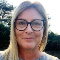 Joanne Holdom
