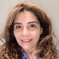 Claudia Flores