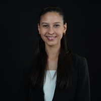 Paula Farias