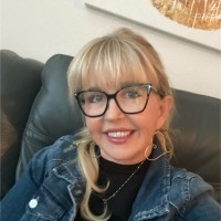 Julie Page