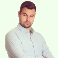 Adrián Gómez Olavarría