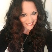Stephanie Tirrell, Cams