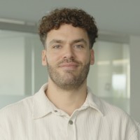 Julian Bäcker