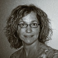 Anita Saur