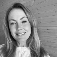 Nina Edström