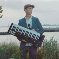 Nicholas Mueller