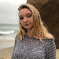 Angela Hayes