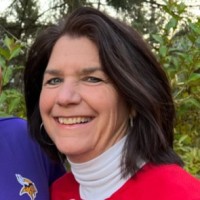 Beth Knutson