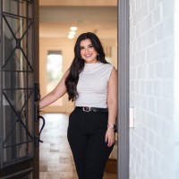 Katie Molina, Mba
