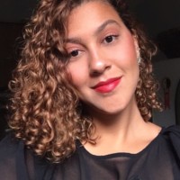 Izabela Souza Barcellos