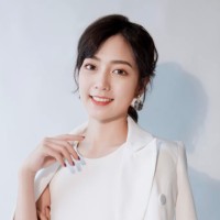 Stephanie. L