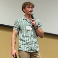 Aaron Valentine