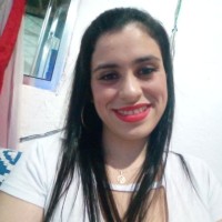 Caroline Costa Moreira Santos