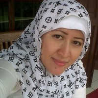 Yuly Lestary