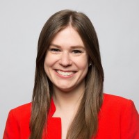 Julia Leonard