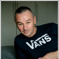 Simon Scott