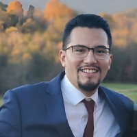 Eduardo Caceres Young