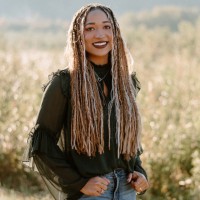 Karolyn Sales