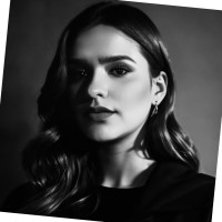 Anabella Giron