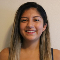 Azucena Flores