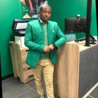 lunga Ndlovu