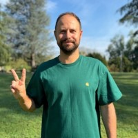 Vitaliy Lesev ✌️ (aka V)