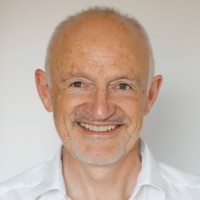 Dr. Johannes S.