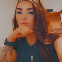 Chloe Holmes