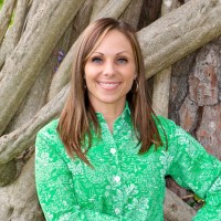 Lyndsey E.