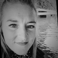 Renate Van Hilst