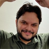 Adriano Lopes