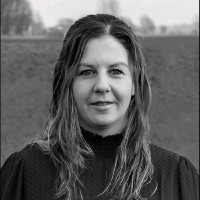 Rianne V.