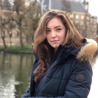 Sophie Deelen
