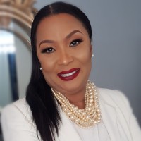 Nadine Lowe