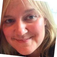 Yvonne Fielder
