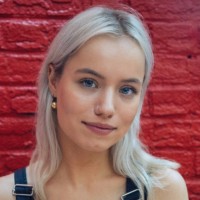 Flore van den Akker