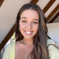 Elle James