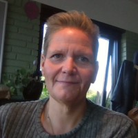 Helle Hvid