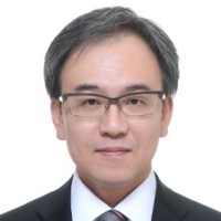 Joong Hee Lee